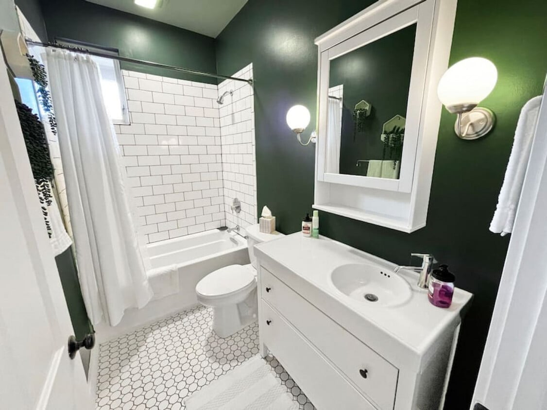 Primary Photo - 1826 Republic St