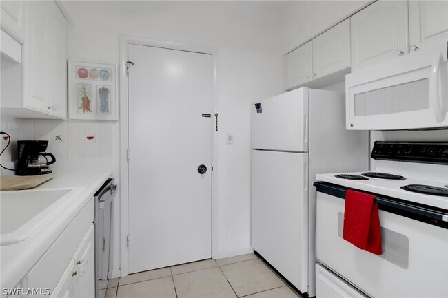 Foto del edificio - 220 Seaview Ct