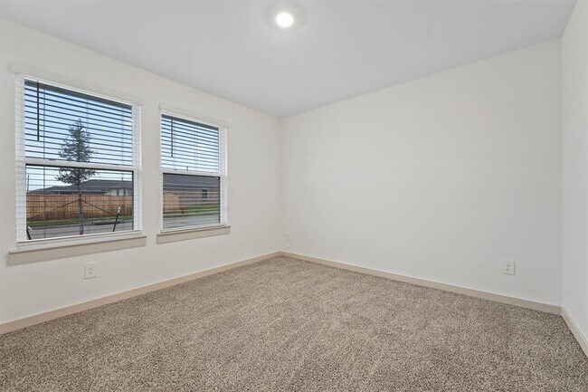 Foto del edificio - 7802 Caspian RANCH Dr