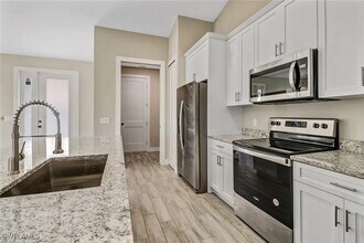 Building Photo - 10621 Landau Ln