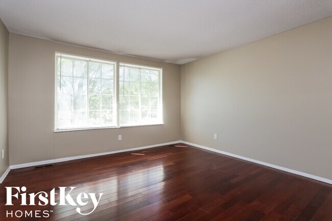 Building Photo - 4321 Castle Heights Dr