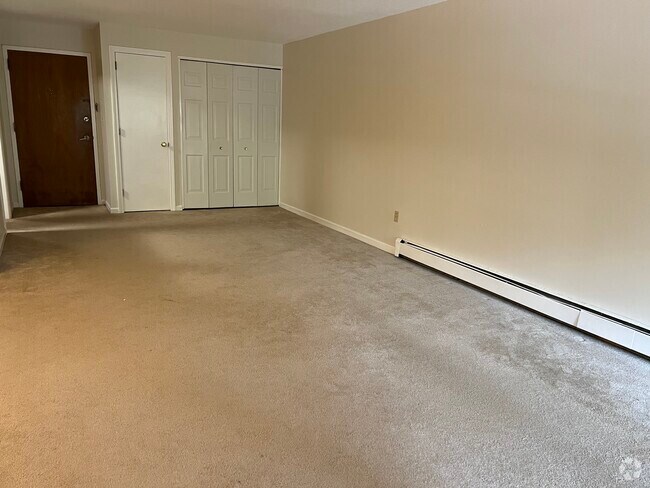 Building Photo - 60 Rambling Brook Ln