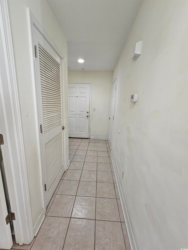 Foto del edificio - 1215 N Middleton Dr