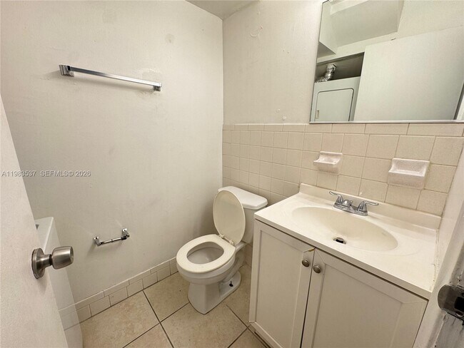 Foto del edificio - 5329 NW 27th St