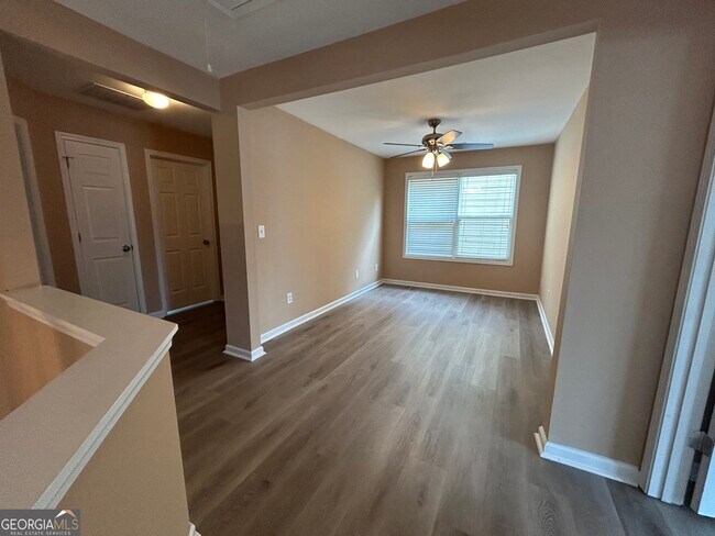 Foto del edificio - 5730 Sterling Ct