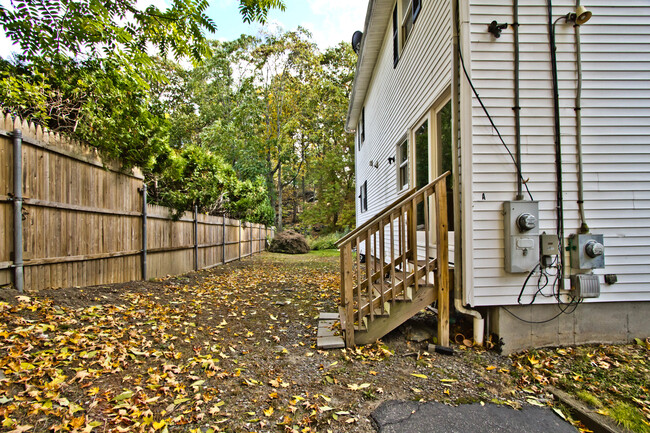 Building Photo - 5 Warwick St