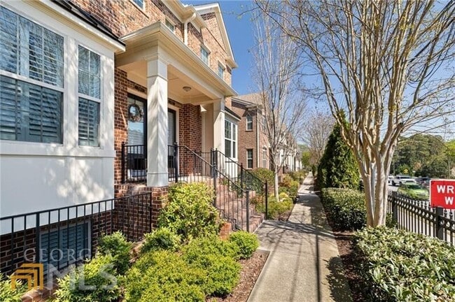Building Photo - 317 Alderwood Ln