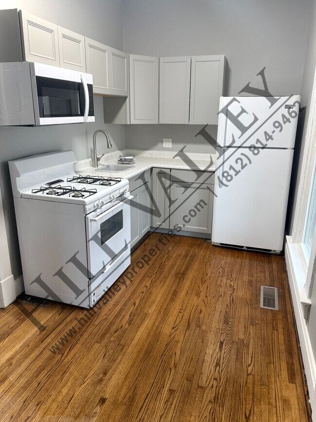 Building Photo - 1333 S 10th St