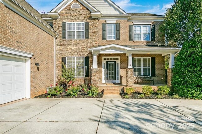 Building Photo - 407 Ranelagh Dr