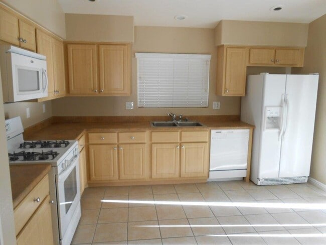 Building Photo - Cute Single Story Home in NW Gated Community