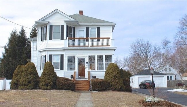 Building Photo - 395 Maple Ave