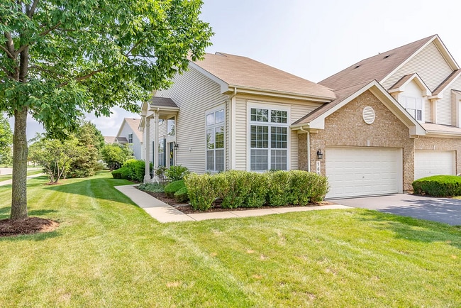 Building Photo - 168 Fountain Grass Cir