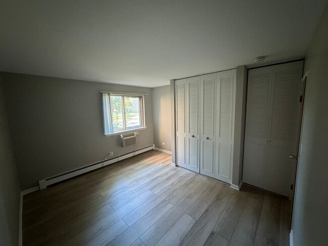 Building Photo - 1477 E Winslowe Dr