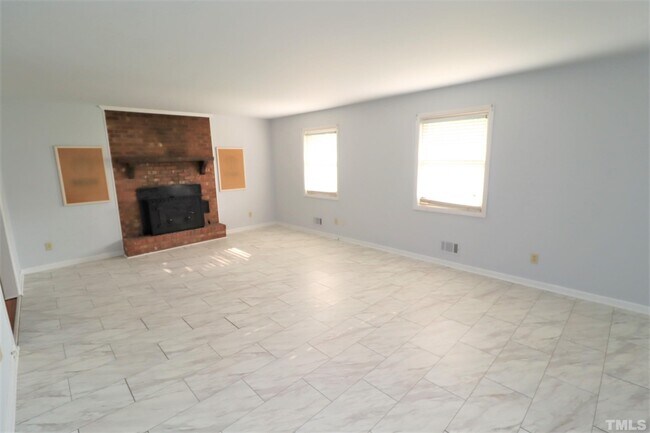 Foto del edificio - 1112 SE Maynard Rd