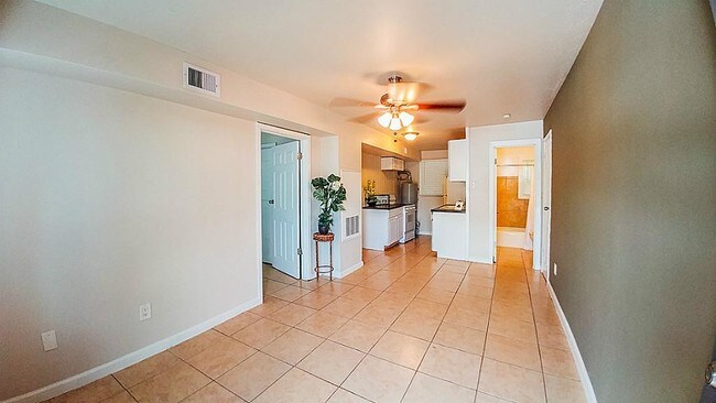 Building Photo - 3016 Truxillo St