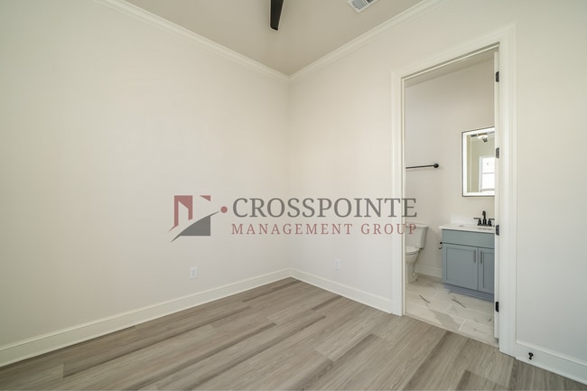 Building Photo - Available Now! Luxury 3 bedroom, 3.5 Bath,...
