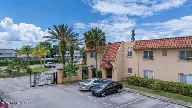 Building Photo - 6654 Bell Tower Ct