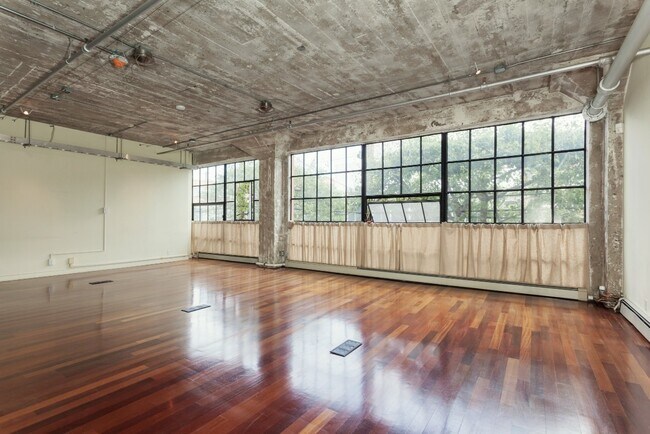 Building Photo - 2711 18th St
