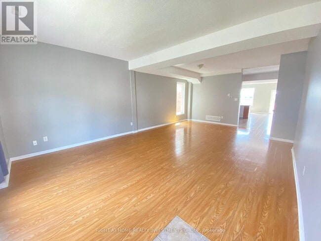 Building Photo - 335 Edgehill Dr