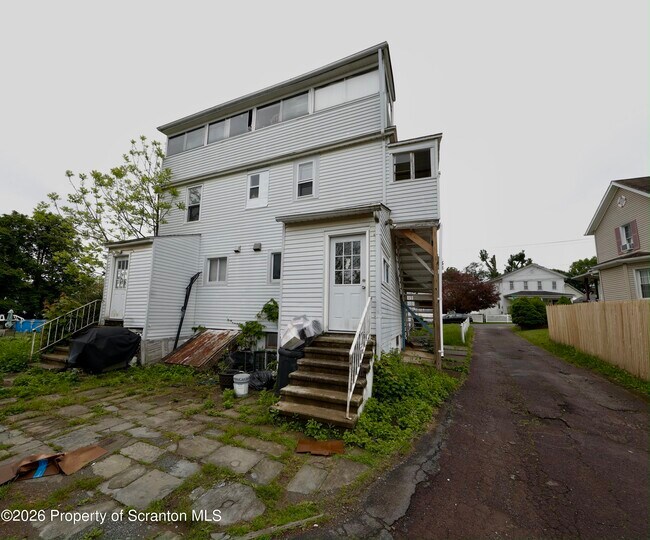Foto del edificio - 1731 Wayne Ave