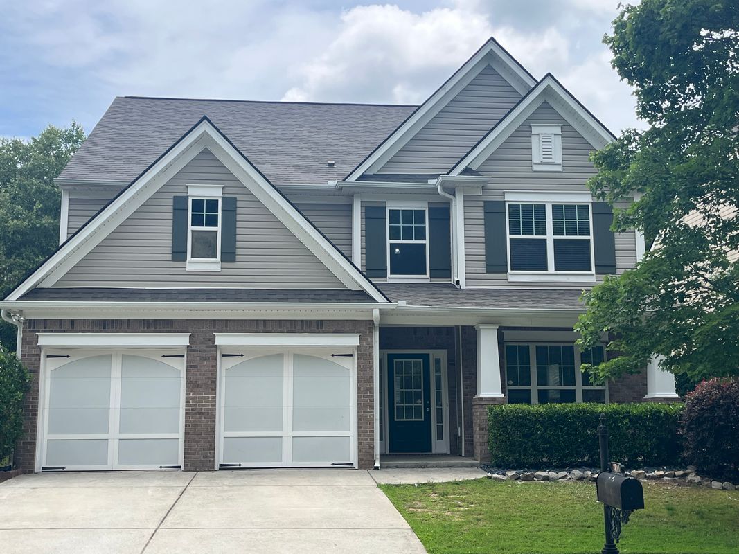 Foto principal - 2501 Southhaven Ln