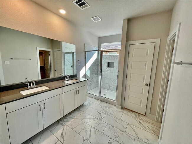 Building Photo - 2945 Sage Ranch Dr