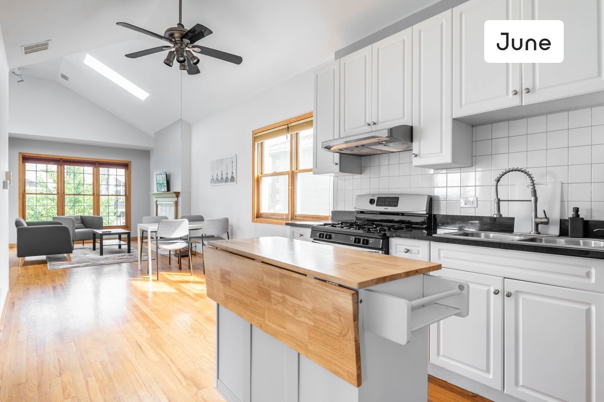 1359 West Hubbard Street Apartment for Rent in Chicago, IL