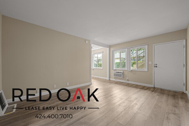 Building Photo - Fabulous Updated One Bedroom Bungalow with...