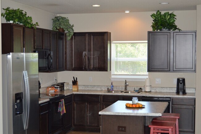 Foto del edificio - Hammock Bay 4 bedroom 3 bath home - corner...