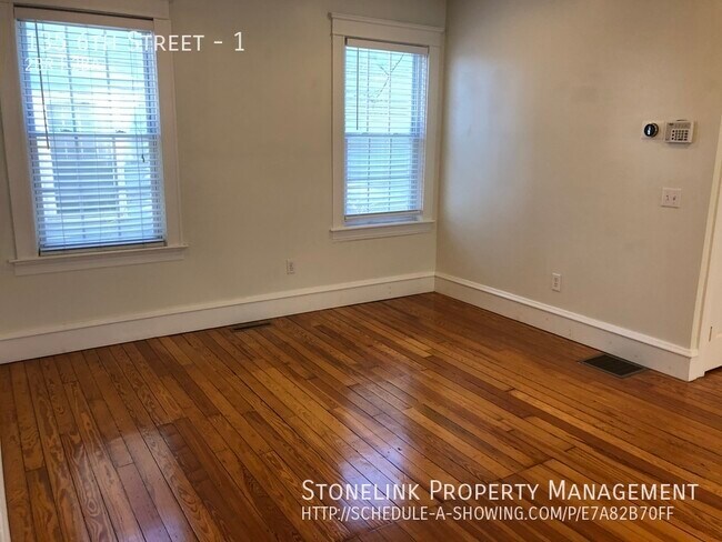 Building Photo - 135 6th Street