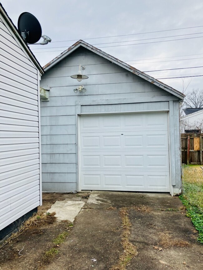 Foto del edificio - 2633 Knox Ave