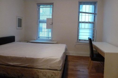 Foto principal - 1054 2nd Ave