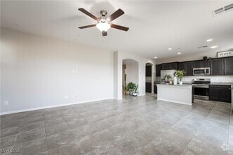 Building Photo - 2332 Mundare Dr
