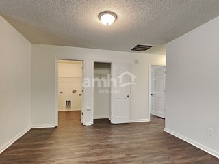 Building Photo - 619 Resinwood Rd