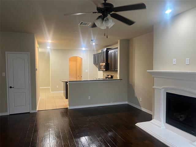 Building Photo - 4288 Comanche Dr