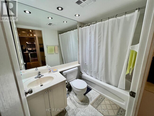 Photo du bâtiment - 62 Suncrest Blvd