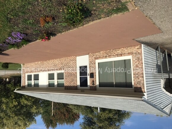 Foto principal - 11000 Grafton Hall Rd
