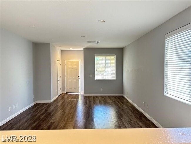 Building Photo - 8183 Lake Chippewa St