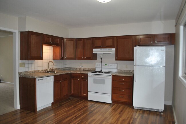 Foto del edificio - 2 Bedroom 1.5 Bathroom duplex in Hudson