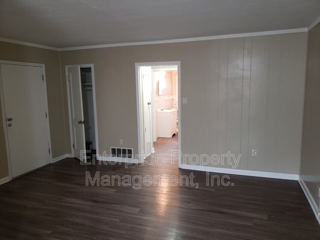 Building Photo - 3147 Northgate St