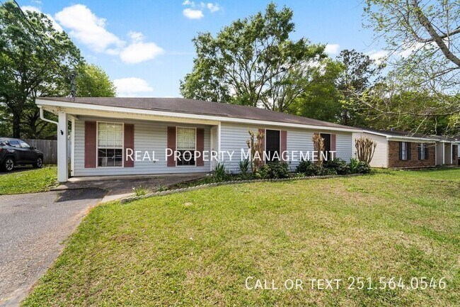 Building Photo - 9631 Royal Woods Dr N
