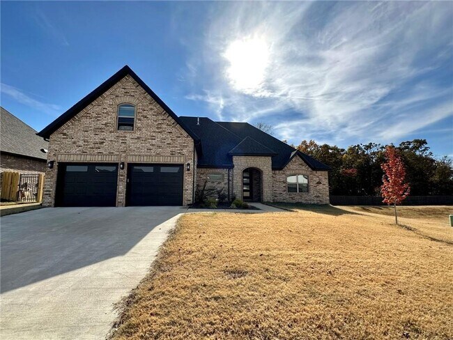 Building Photo - 1581 Bristol Ln