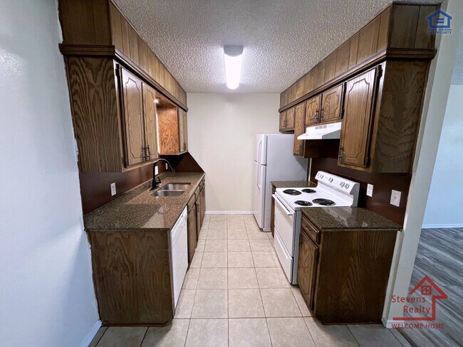 Foto del edificio - 2111 NW Lindy Ave