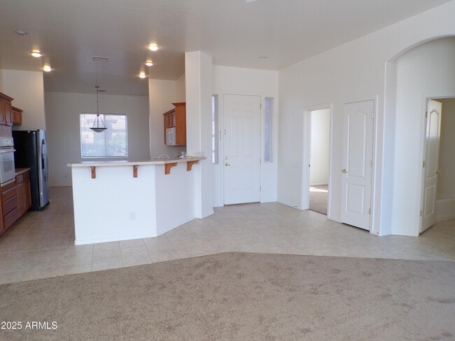 Foto del edificio - 4995 E Somerset Dr