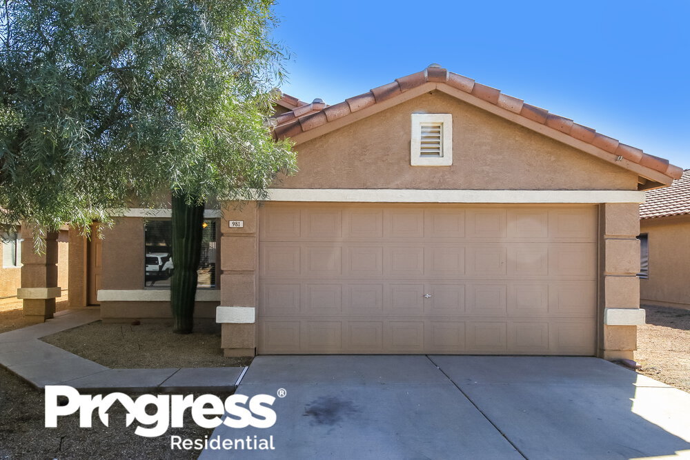 Primary Photo - 981 E Mohave Ln