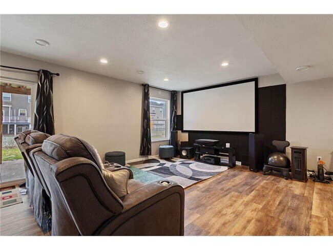 Foto del edificio - 7625 Palmgren Ave NE