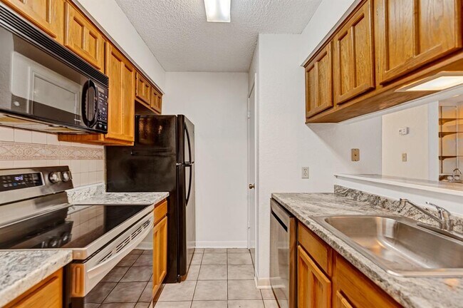 Foto del edificio - 1202 Thorpe Ln