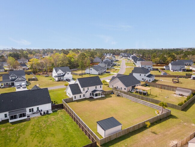 Foto del edificio - 110 Evergreen Frst Dr