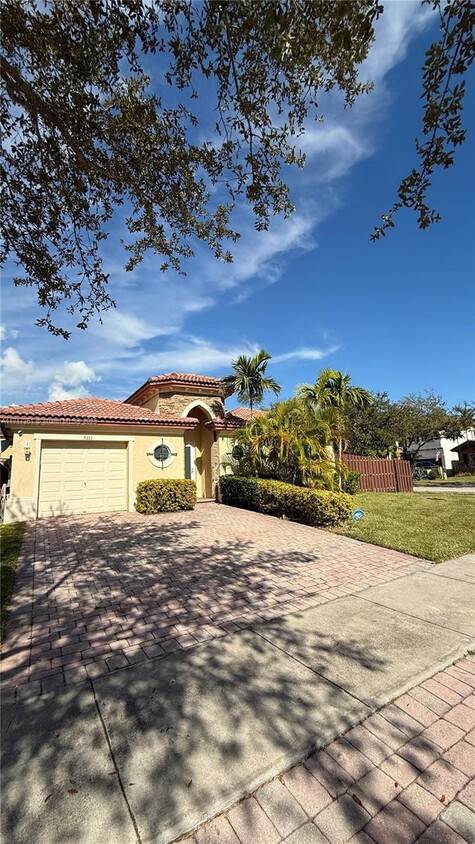 Foto principal - 9373 SW 227th Terrace