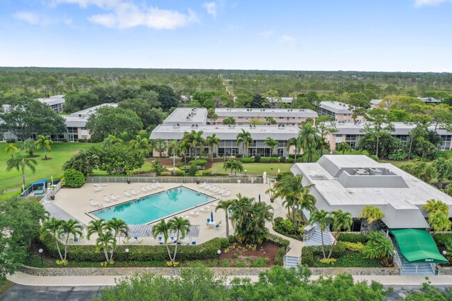Foto del edificio - 18081 SE Country Club Dr
